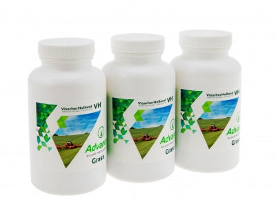 Easy Farming Advance Gras toevoegmiddel in een groene verpakking, geschikt voor gazonverbetering en grasgezondheid.